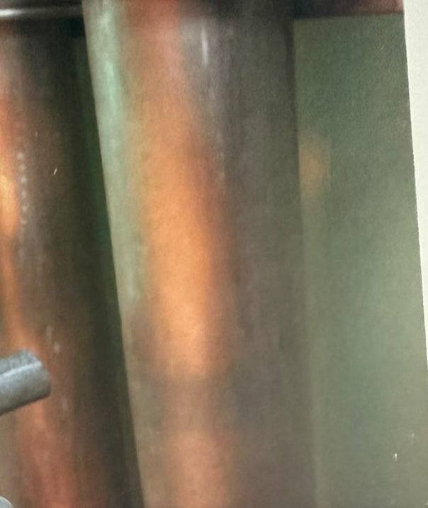 Dezelfde leiding na beitsen en passiveren, schoon en egaal
